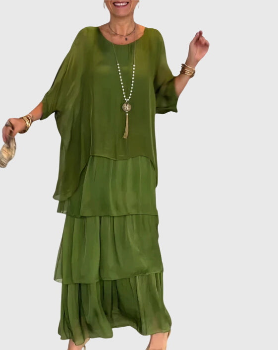 Long and Flowing Elegant Dress