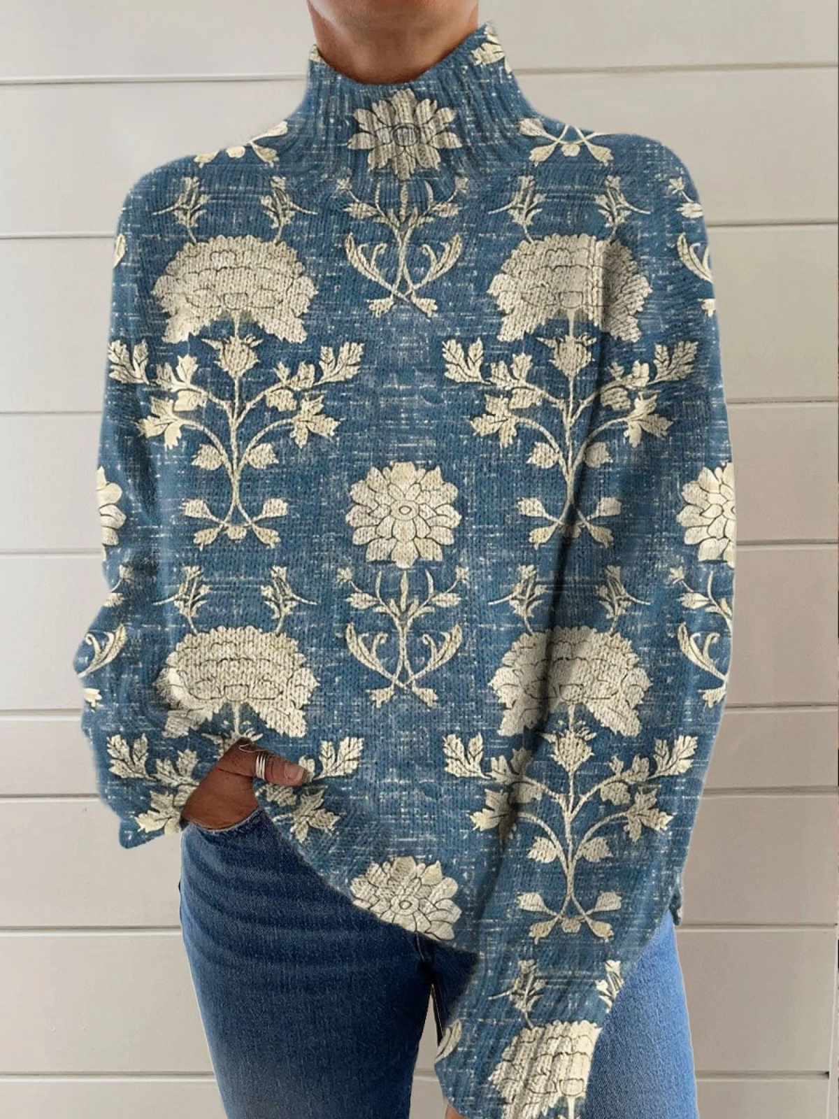 Verlaine™ | Timeless Floral Turtleneck
