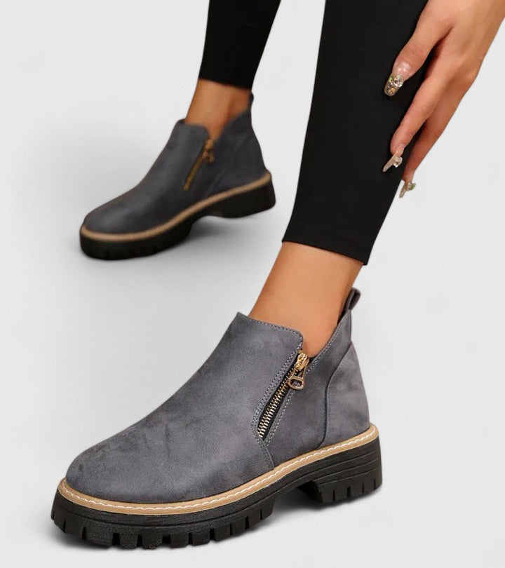 Orthopaedic Boots