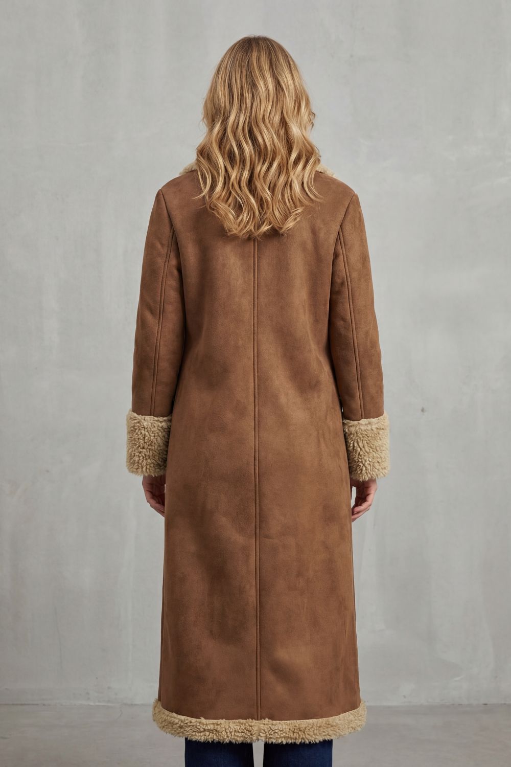 Women's Shearling-lined Silhouette Long Winter Coat