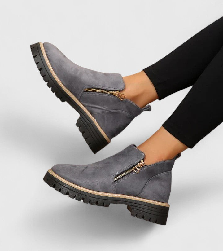 Orthopaedic Boots