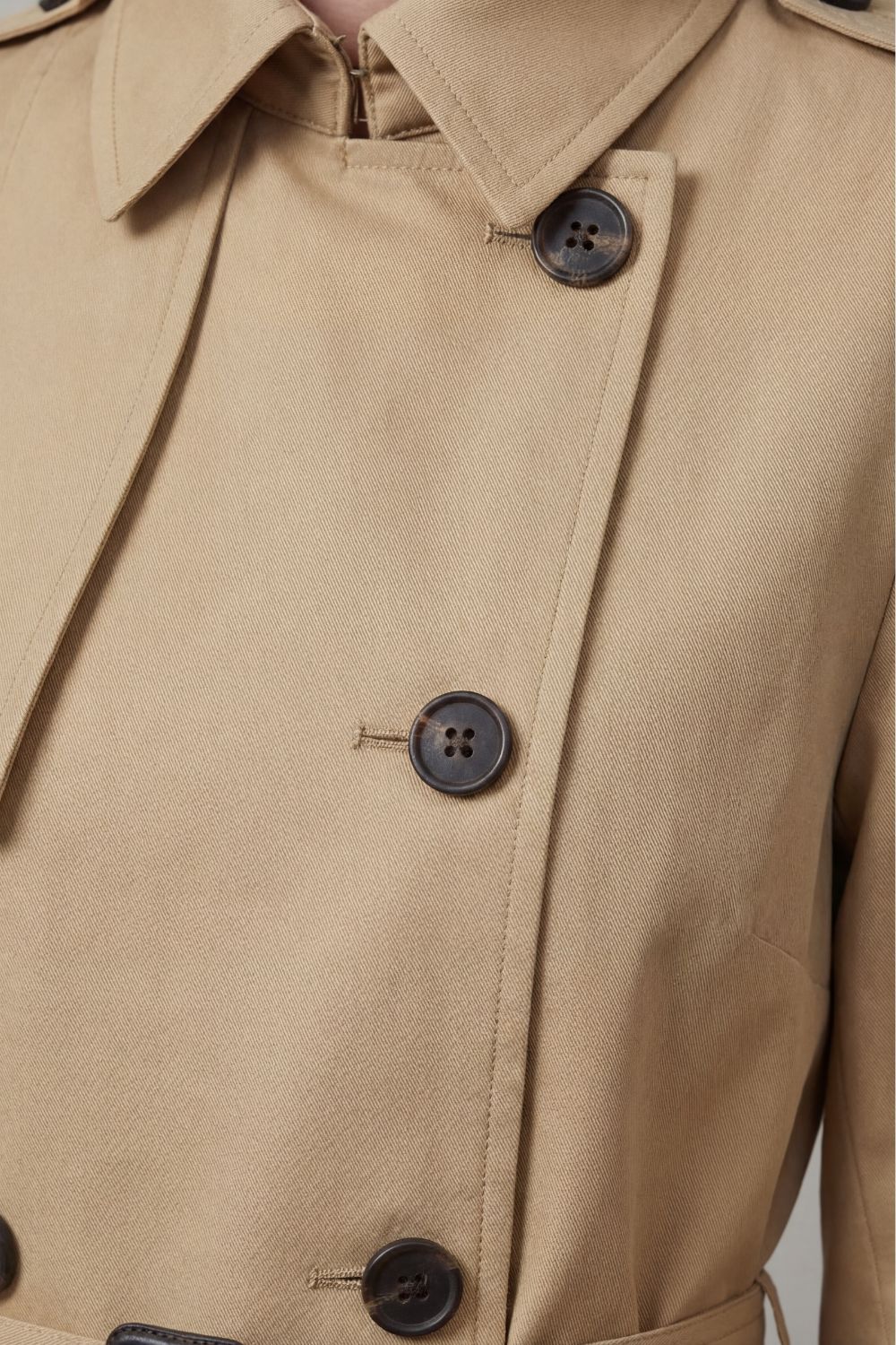 Women's Classic Cut Double-breasted Trench Coat