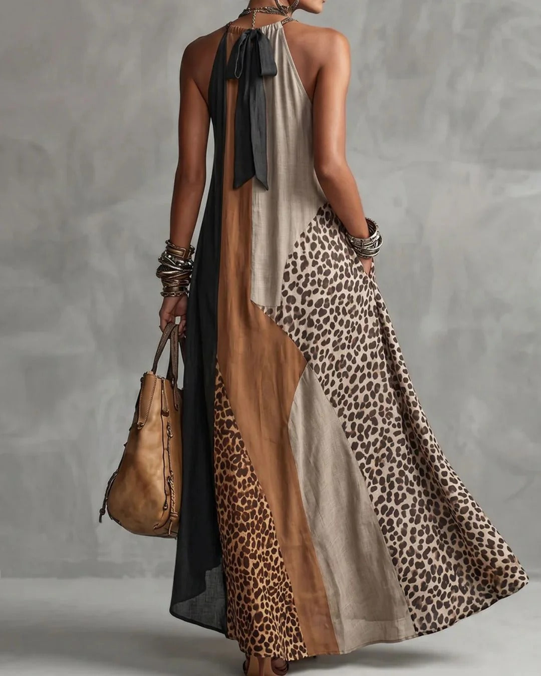 Sleeveless Maxi Dress with Contrast Leopard Pockets