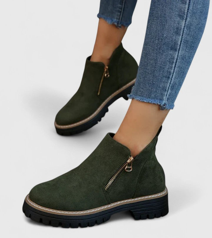 Orthopaedic Boots