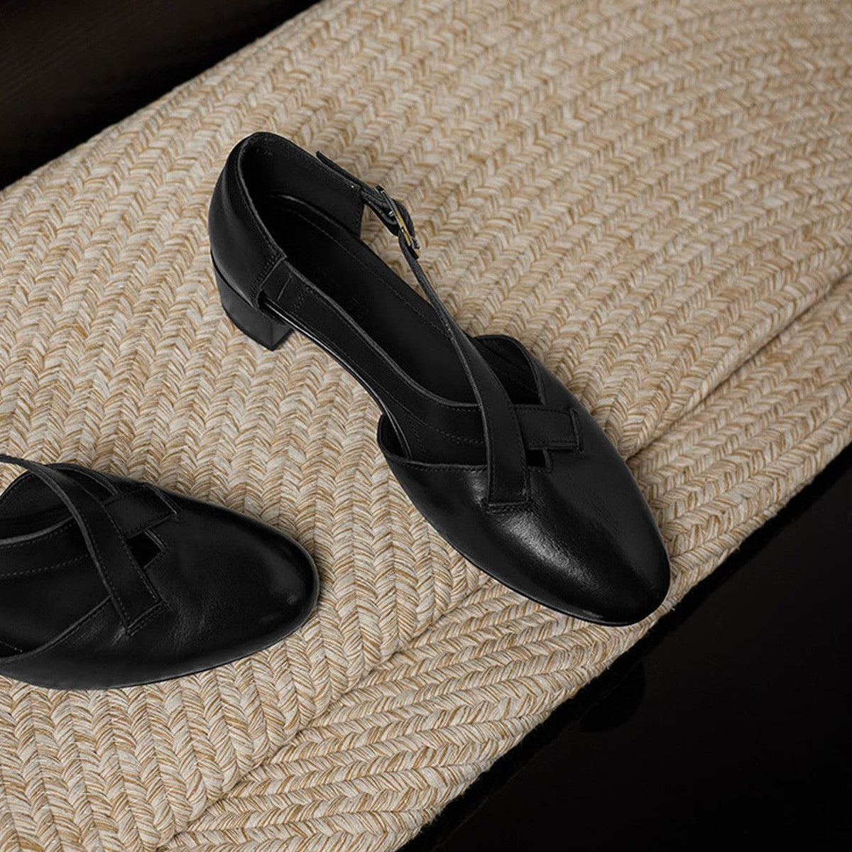 Women's Crossstrap Leather Heels