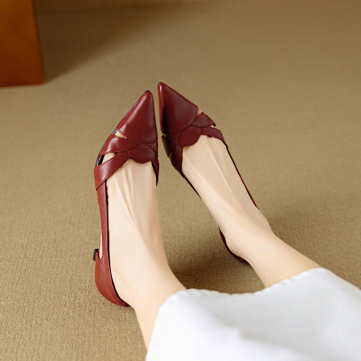 Women's Cutout Leather Pumps