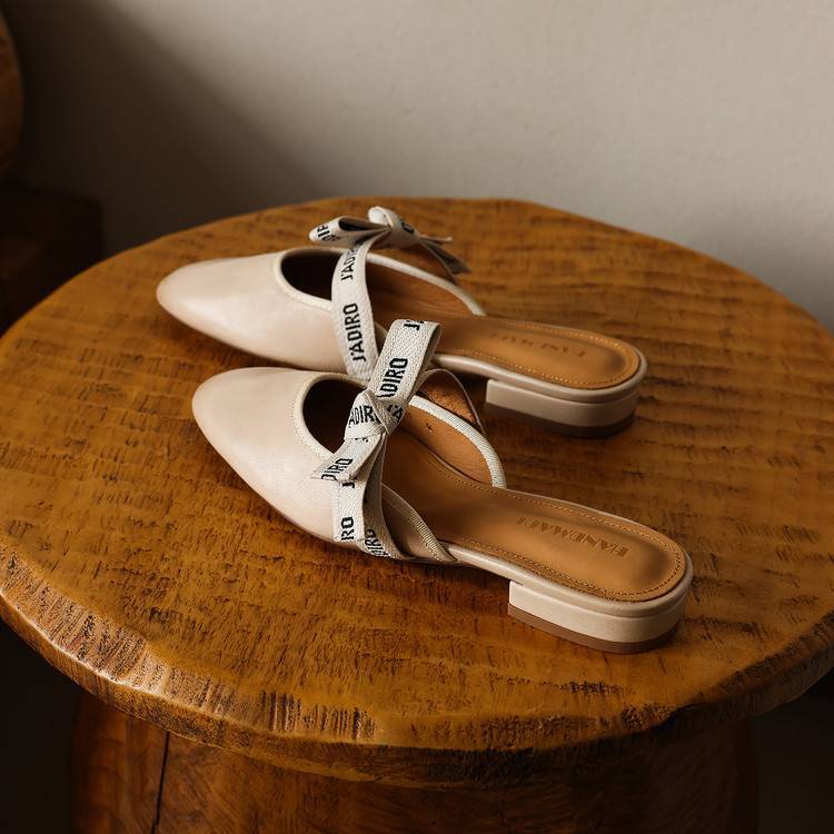 Women's Bow Leather Mules