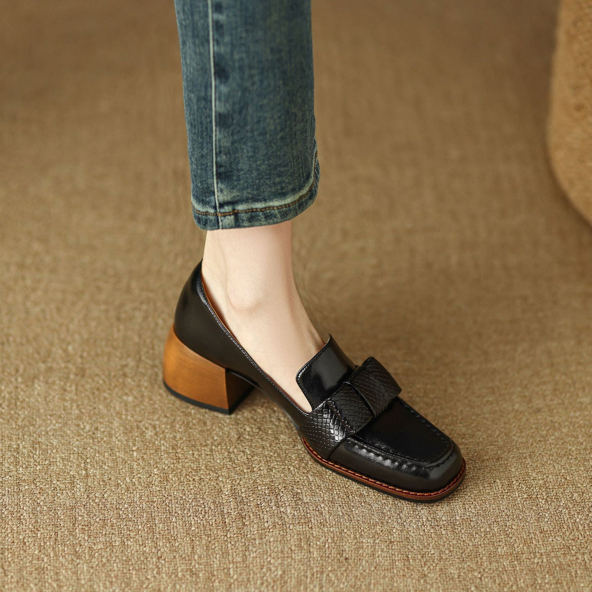 Women's Bow Leather Loafer Pumps