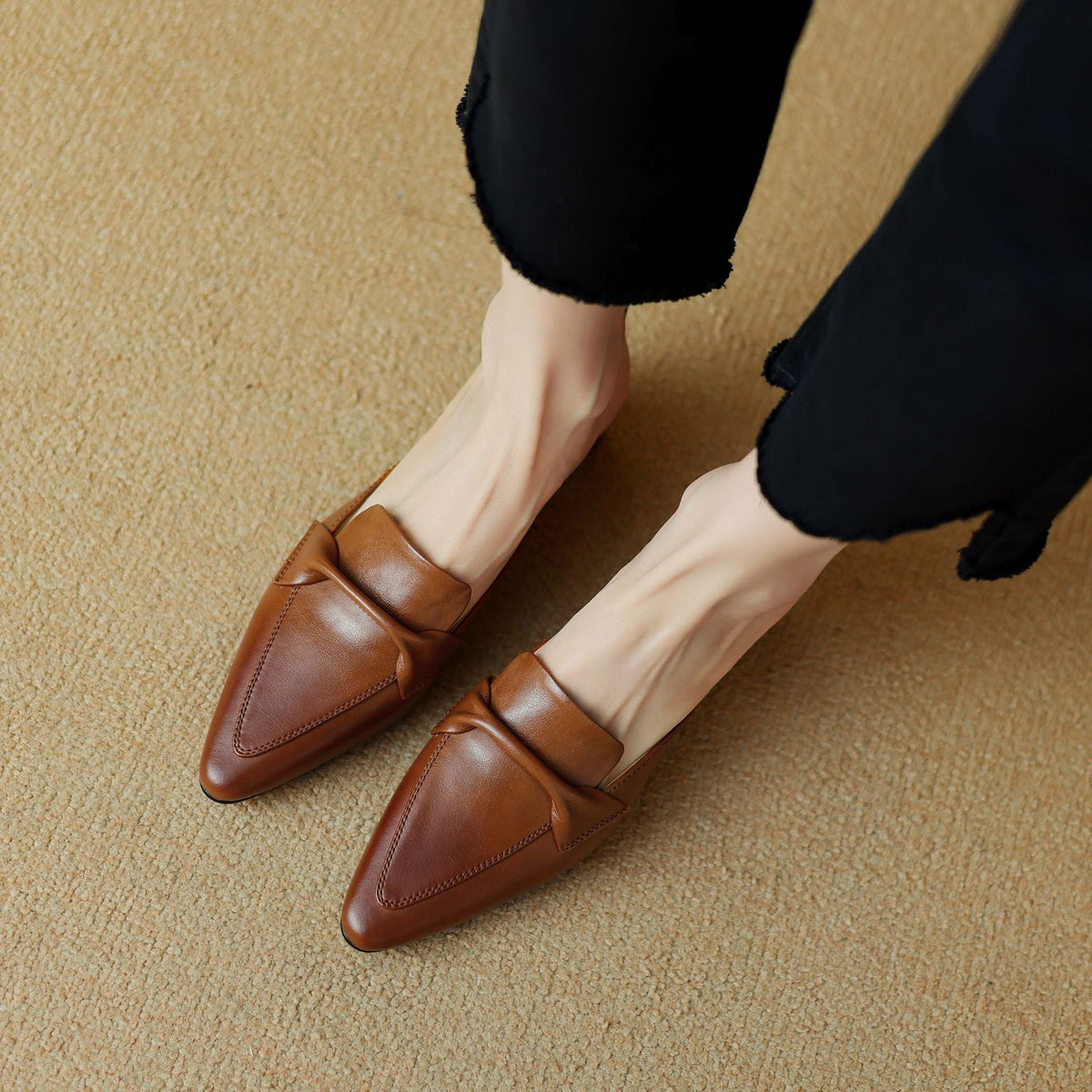 Women's Pointed Leather Mules