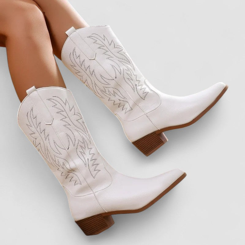 Cassidy™ | Embroidered Western Boots
