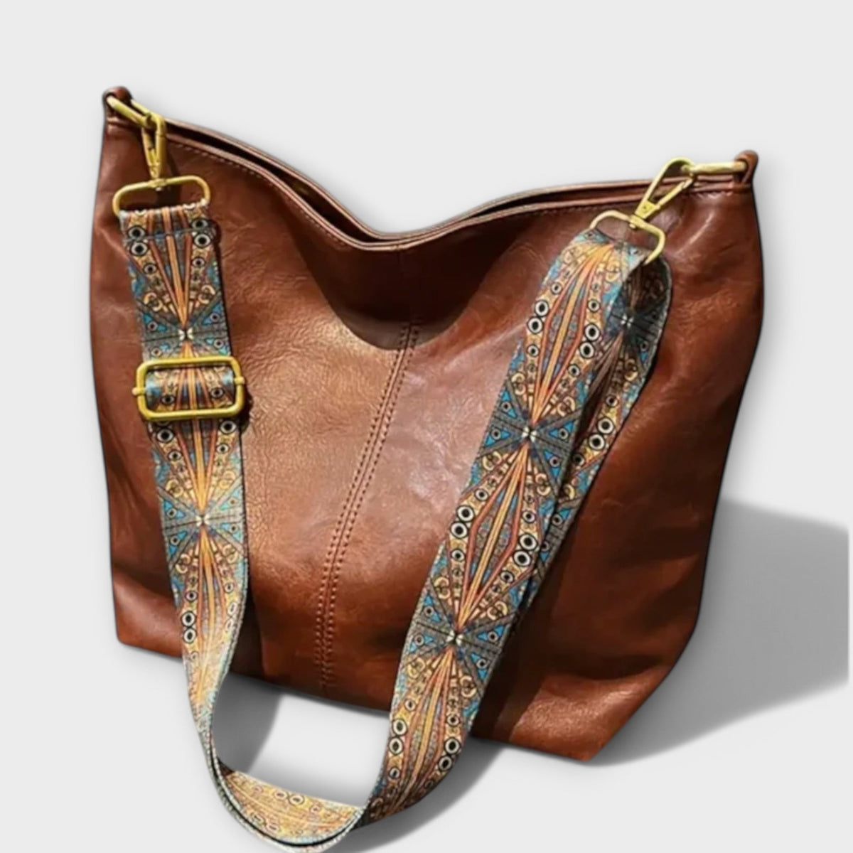 Women’s Shoulder Bag With Unique Strap