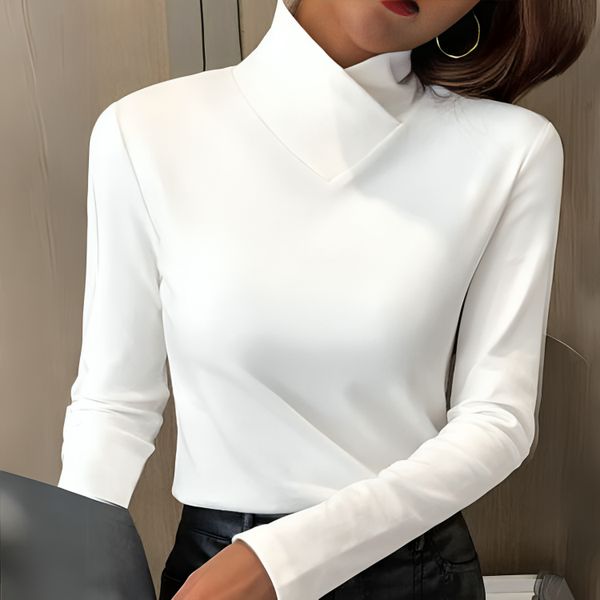 Liora | Elegant Turtleneck Fit