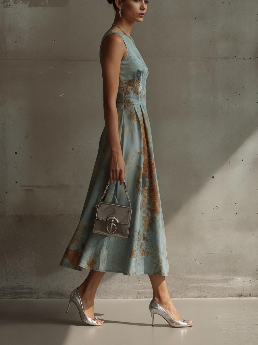 Genevieve™ | Elegant Abstract Print Sleeveless Midi Dress