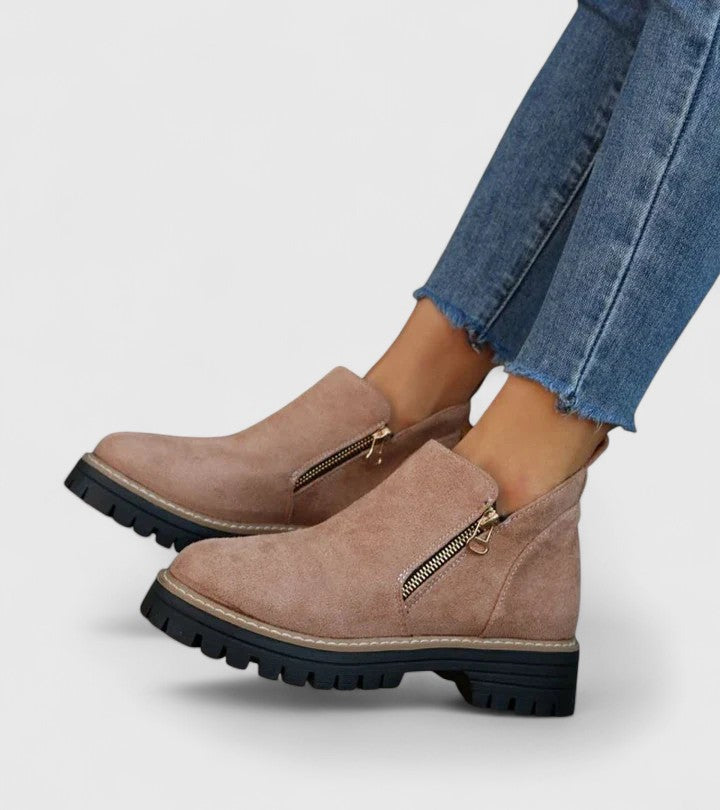 Orthopaedic Boots