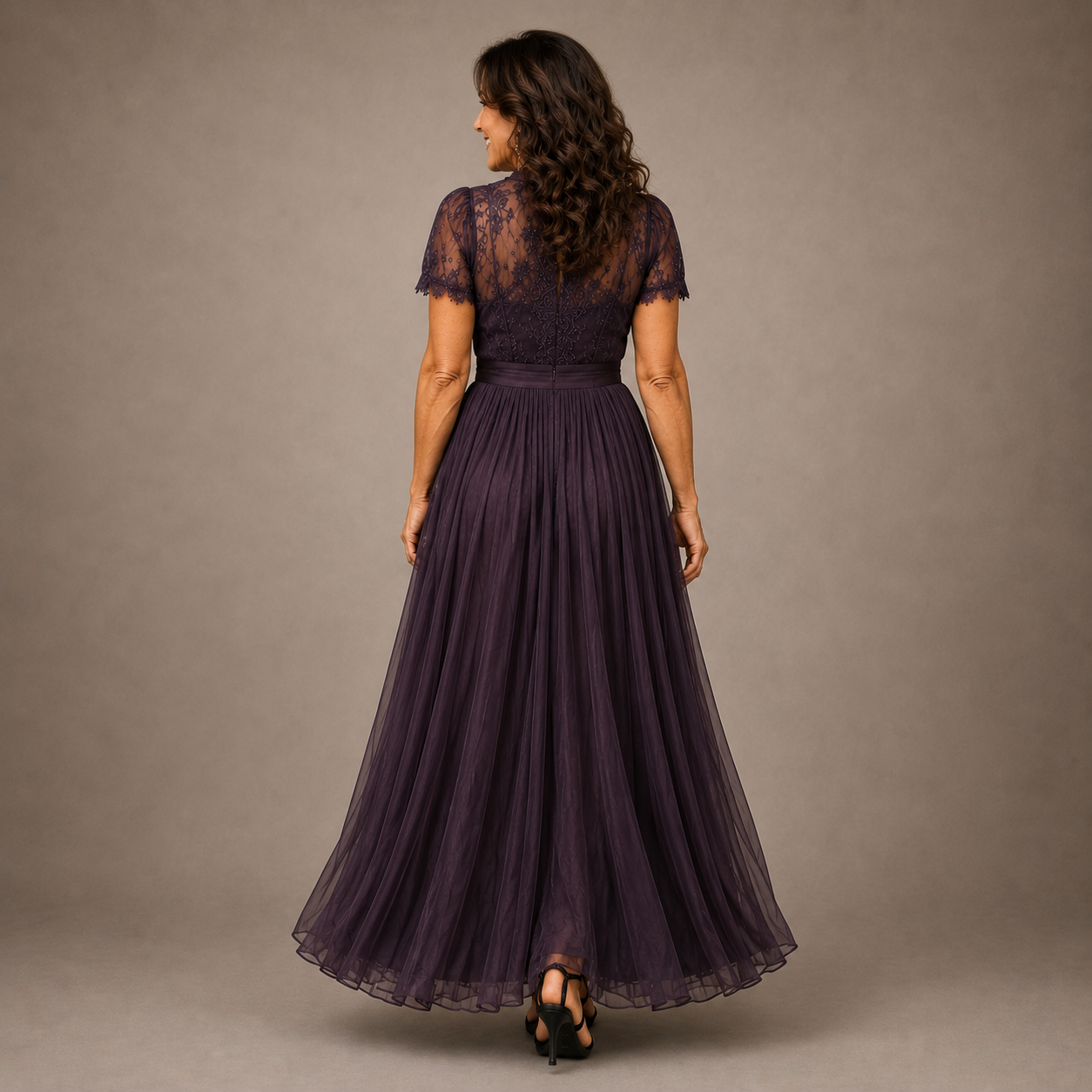 Daphne™ | Lace Neck Chiffon Maxi Dress