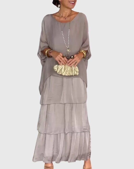 Long and Flowing Elegant Dress