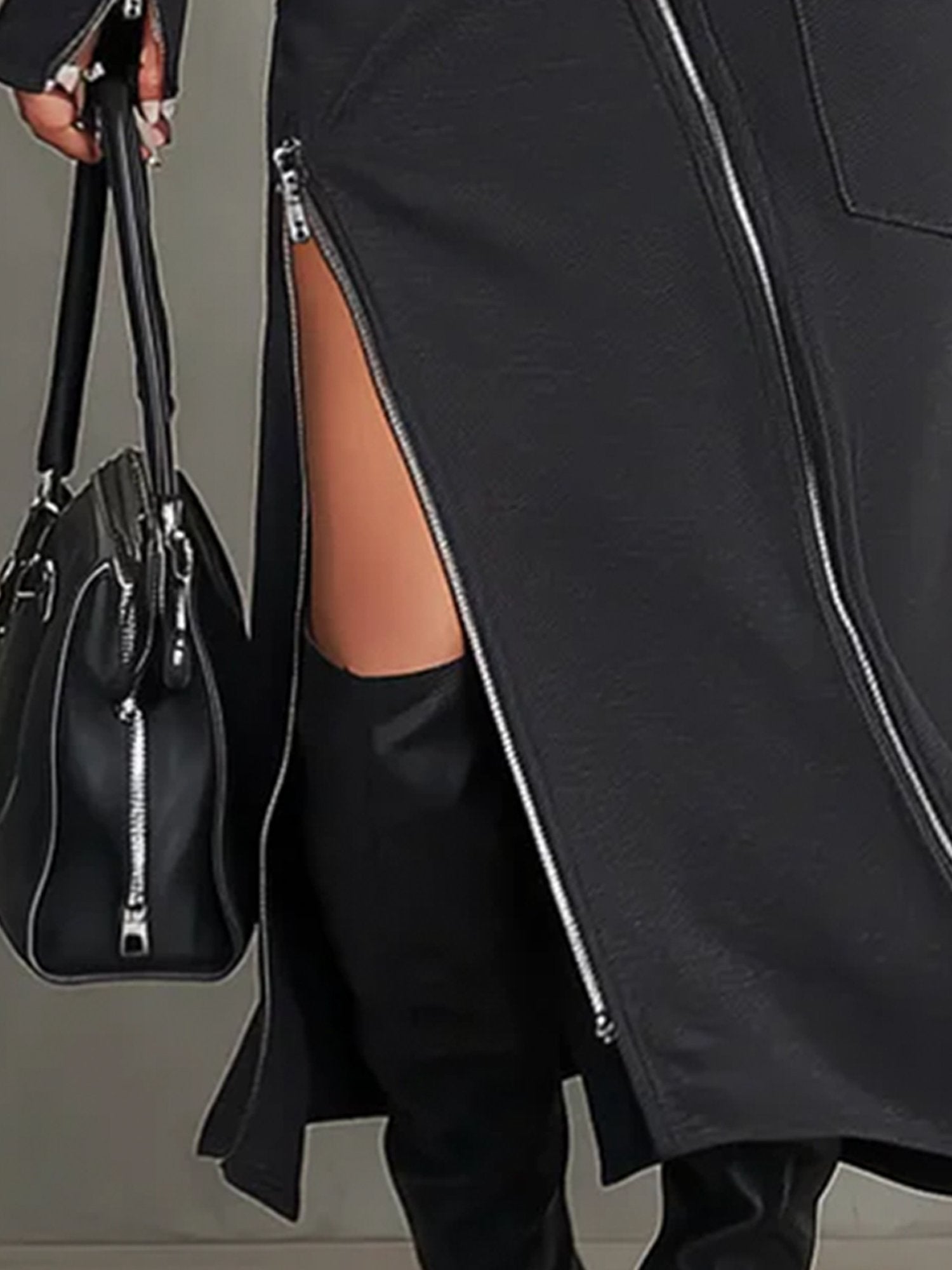 Paloma™ | Turtleneck Two-Piece Set with Zipper Pocket Skirt
