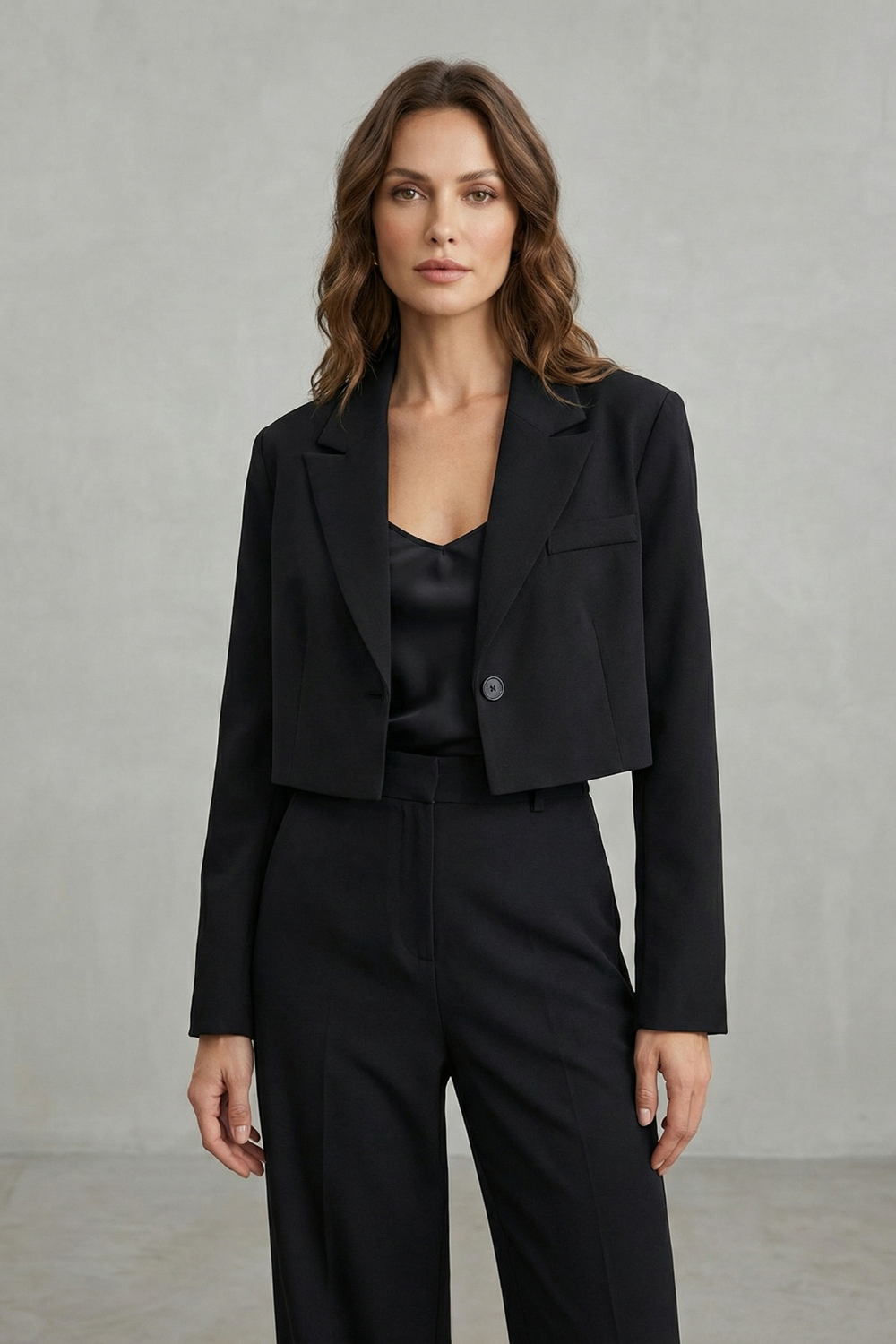 Women's Chic Cropped Silhouette Blazer