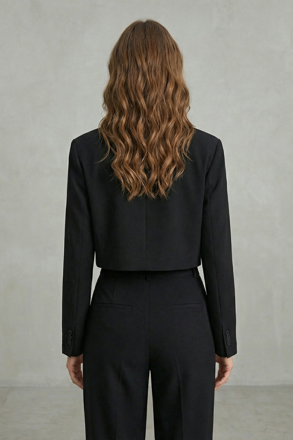 Women's Chic Cropped Silhouette Blazer