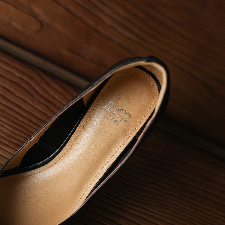 Women's Sculpted Leather Pumps