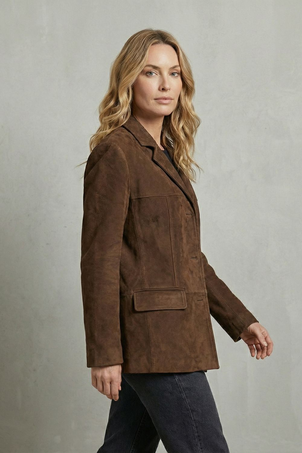 Women's Structured Shoulders Suede Blazer