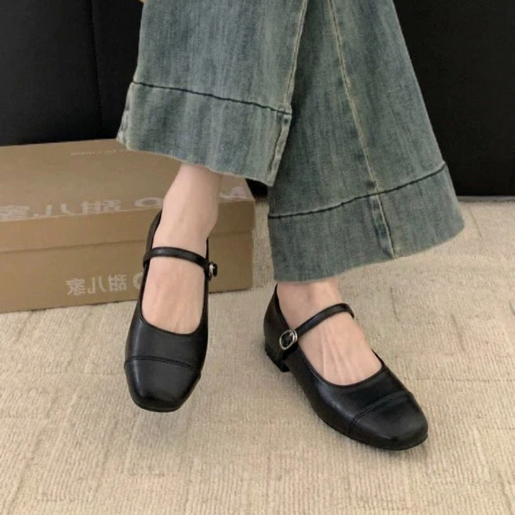 Orthopaedic Classic Low-Heel Mary Jane Shoes