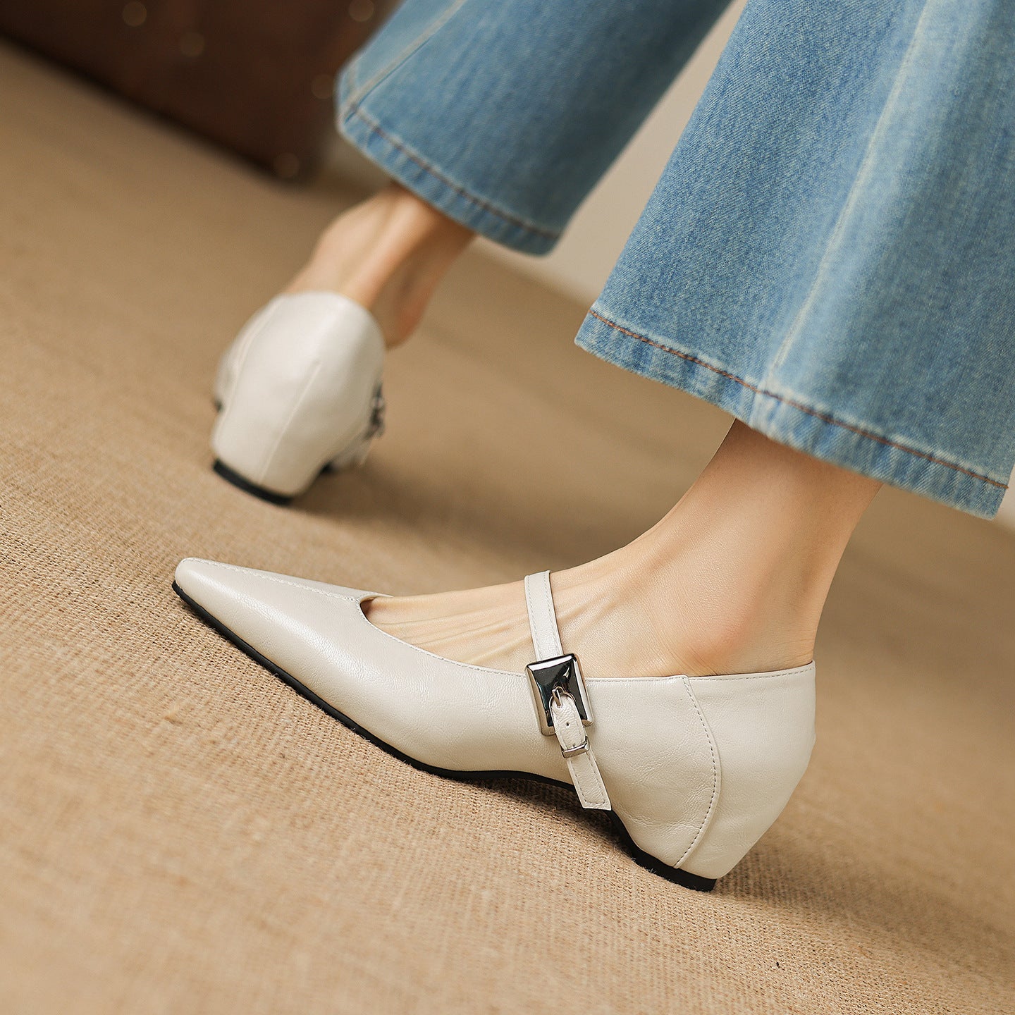 Lourette™ | Pointed-Toe Mary Jane Flat