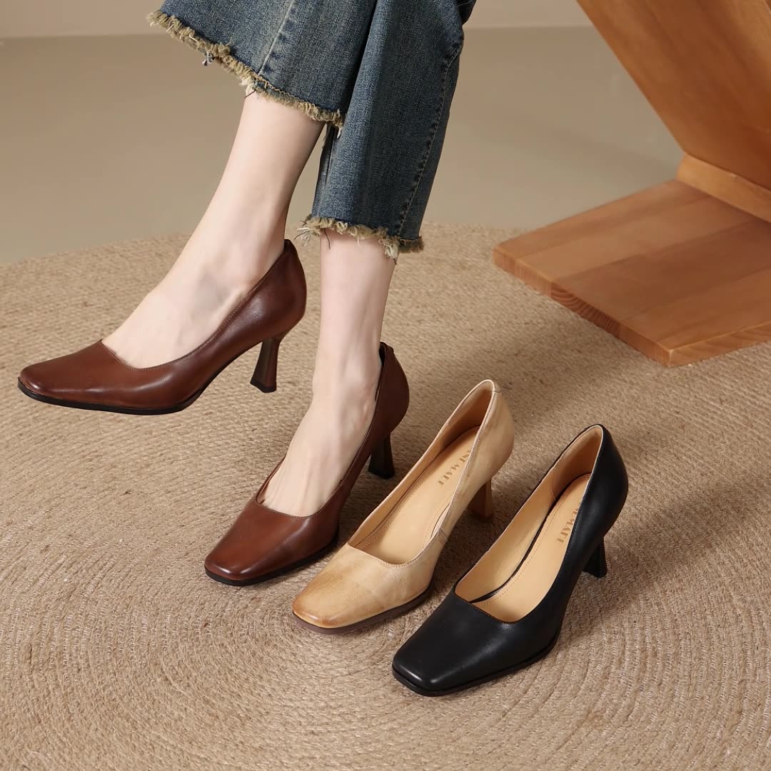 Women's Square Leather Pumps