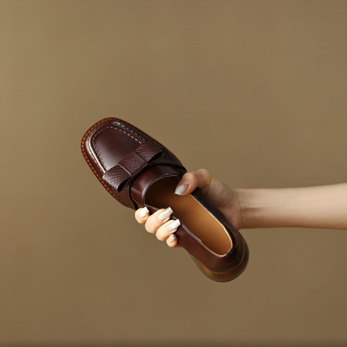 Women's Bow Leather Loafer Pumps