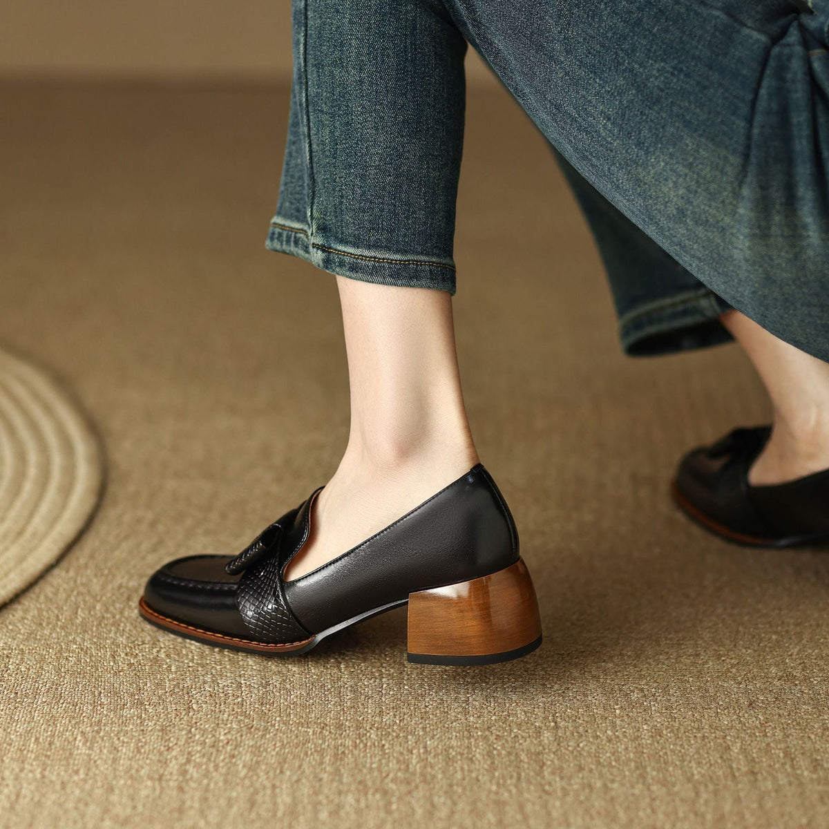 Women's Bow Leather Loafer Pumps