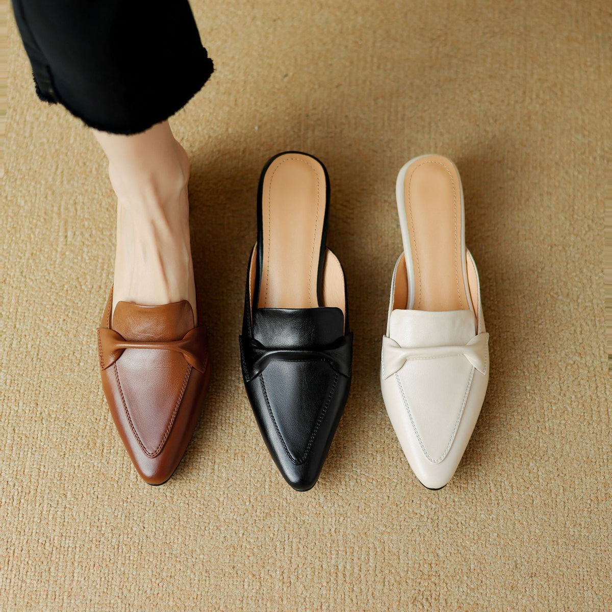 Women's Pointed Leather Mules