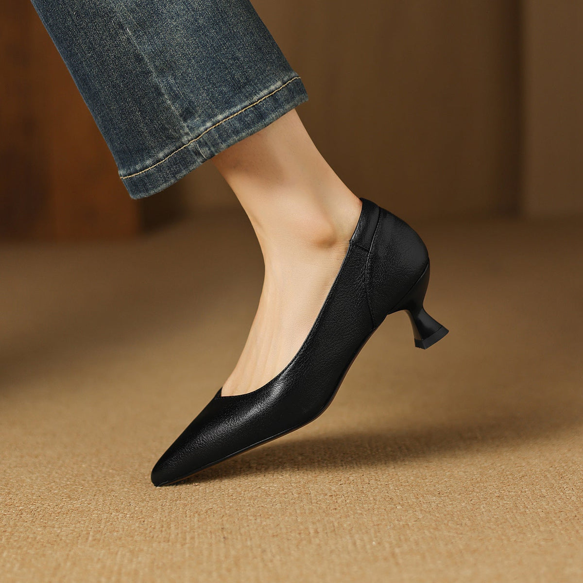 Women's Sculpt Leather Pumps