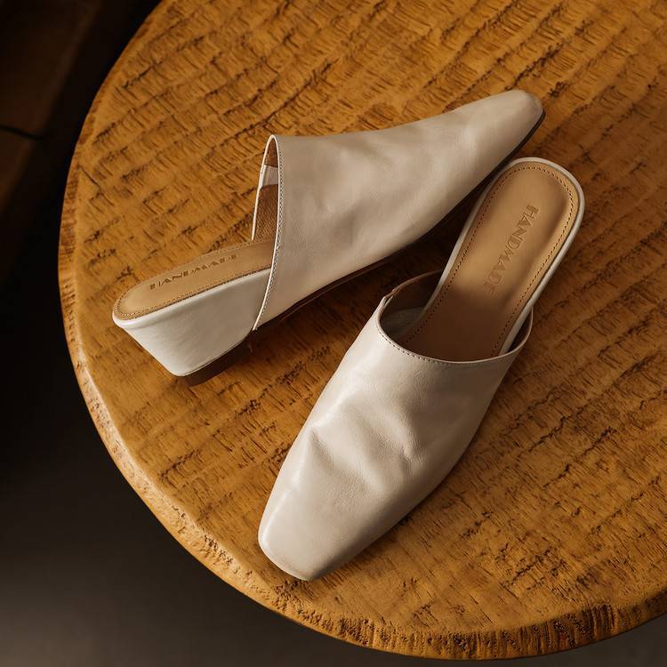 Women's Square-Toe Leather Mules