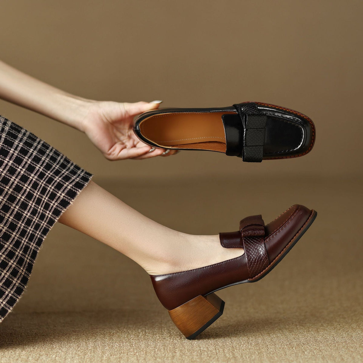 Women's Bow Leather Loafer Pumps
