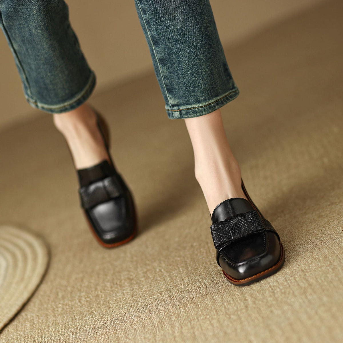 Women's Bow Leather Loafer Pumps