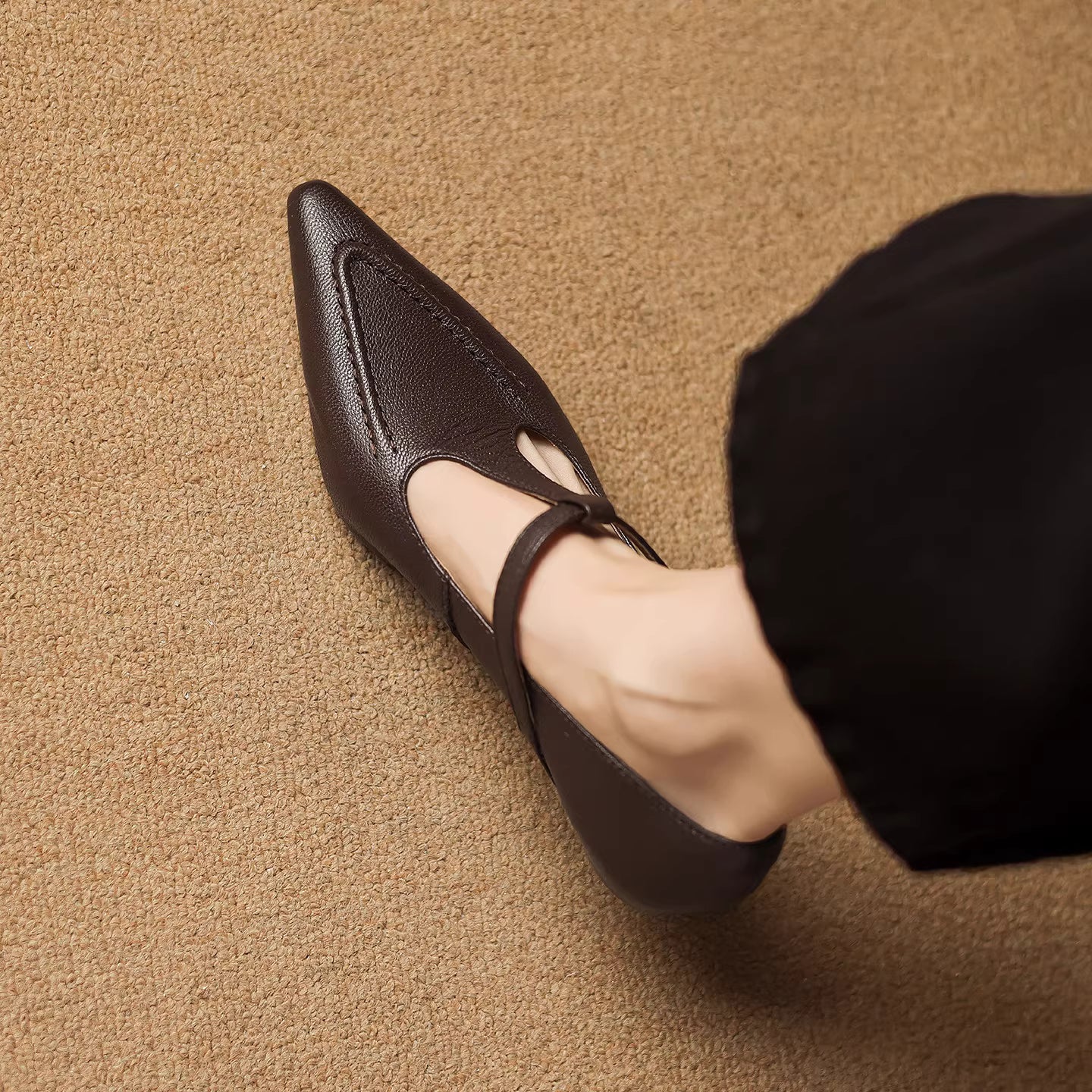 Fiorella™ | T-Strap Kitten Heel Pumps