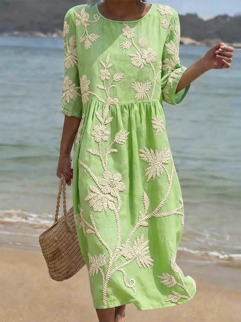 Amorosa™ | Floral Embroidered Midi Dress