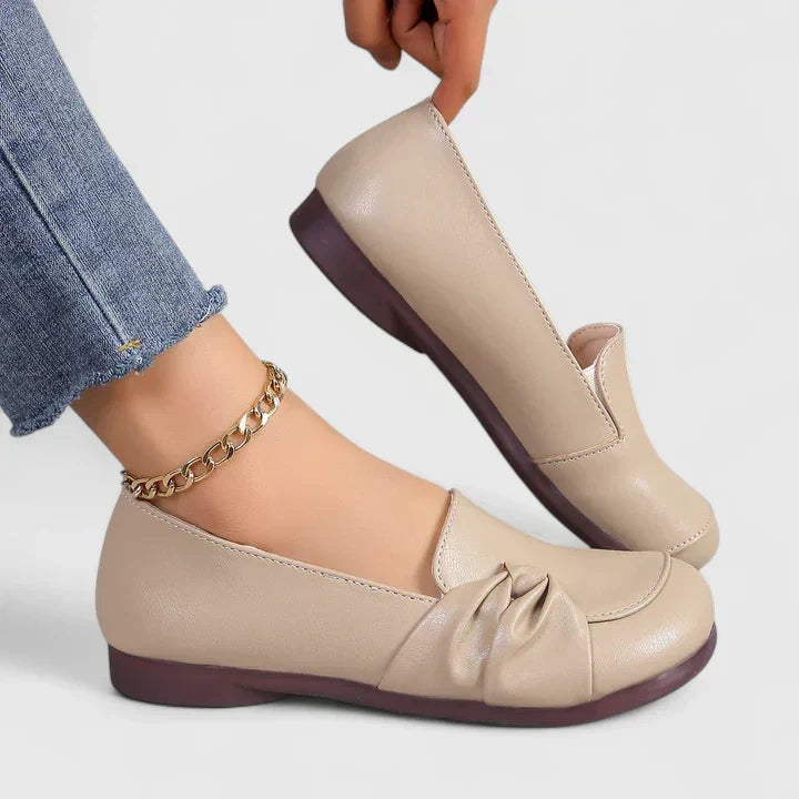 Rosellen™ | Bow-Front Slip-On Flat Loafer