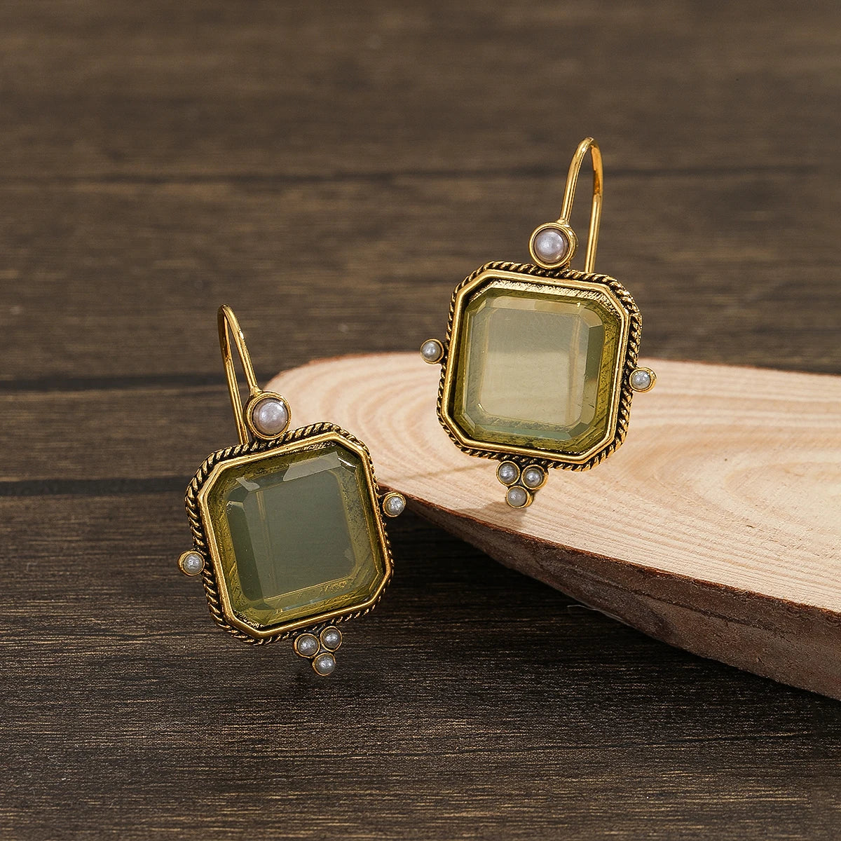 Clavienne™ | Vintage Pearl Geometric Drop Earrings