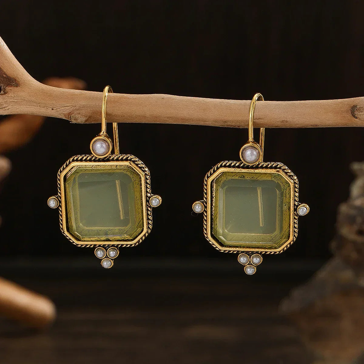 Clavienne™ | Vintage Pearl Geometric Drop Earrings