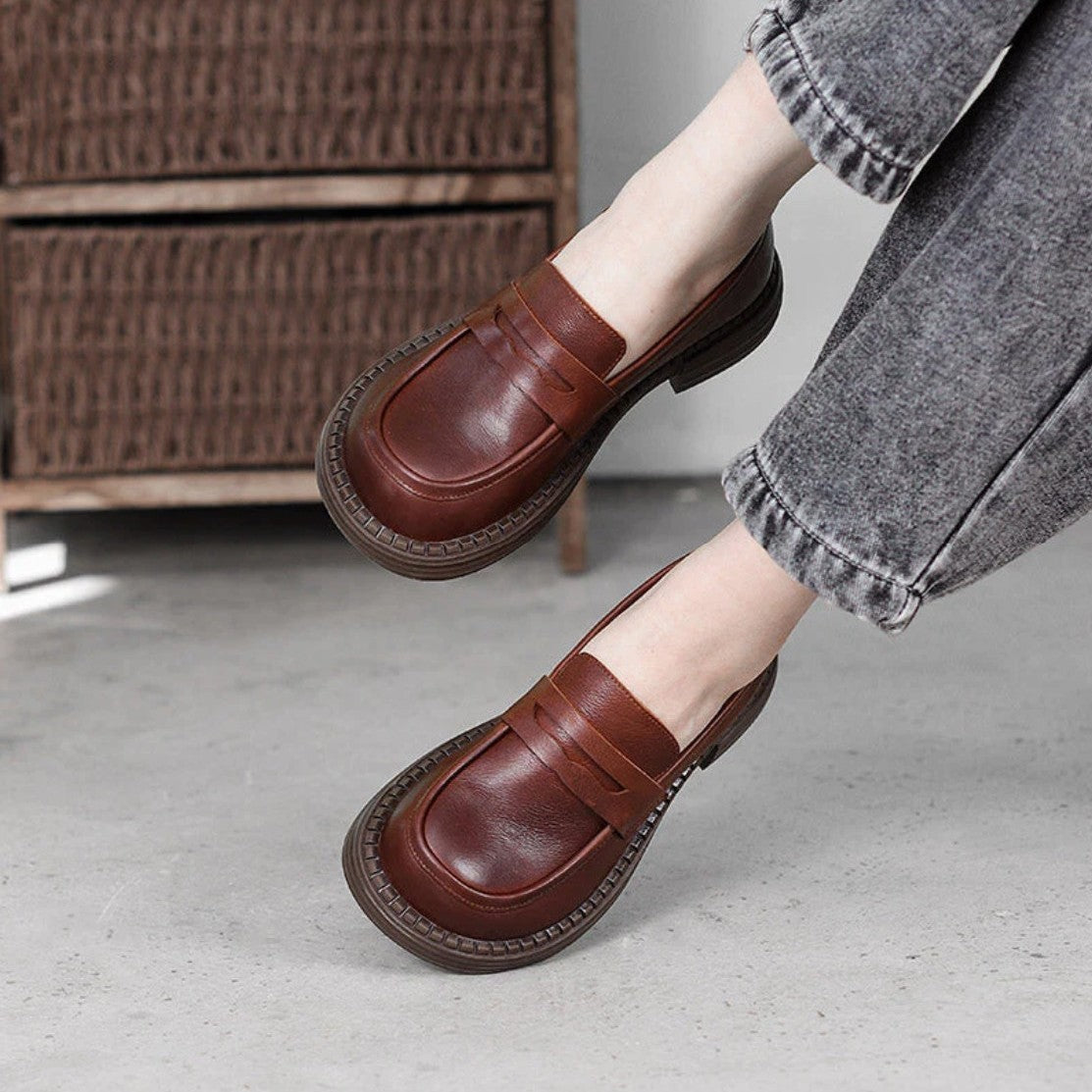Women's Leather Round-Toe Loafers