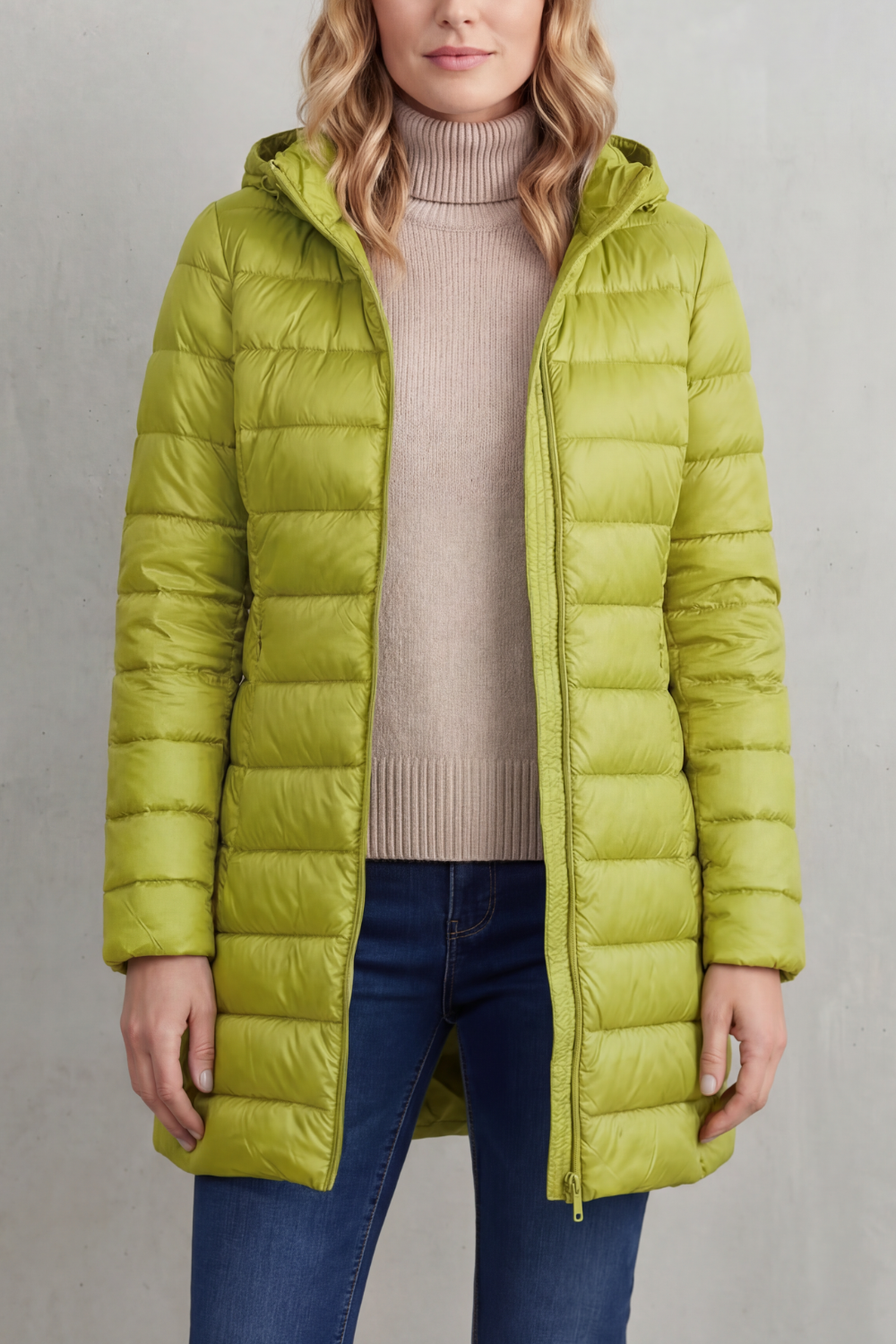 Women's Featherlight Warmth Hooded Down Jacket