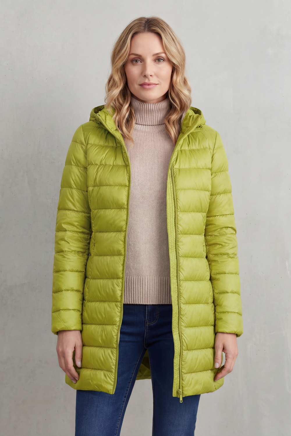 Women's Featherlight Warmth Hooded Down Jacket