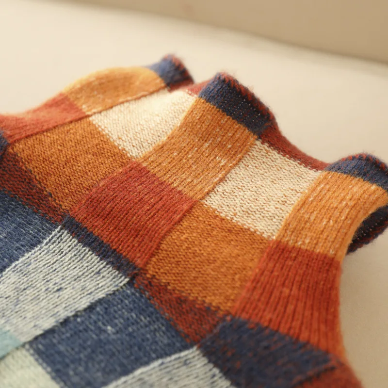 Nalindra™ | Retro Plaid Turtleneck Sweater