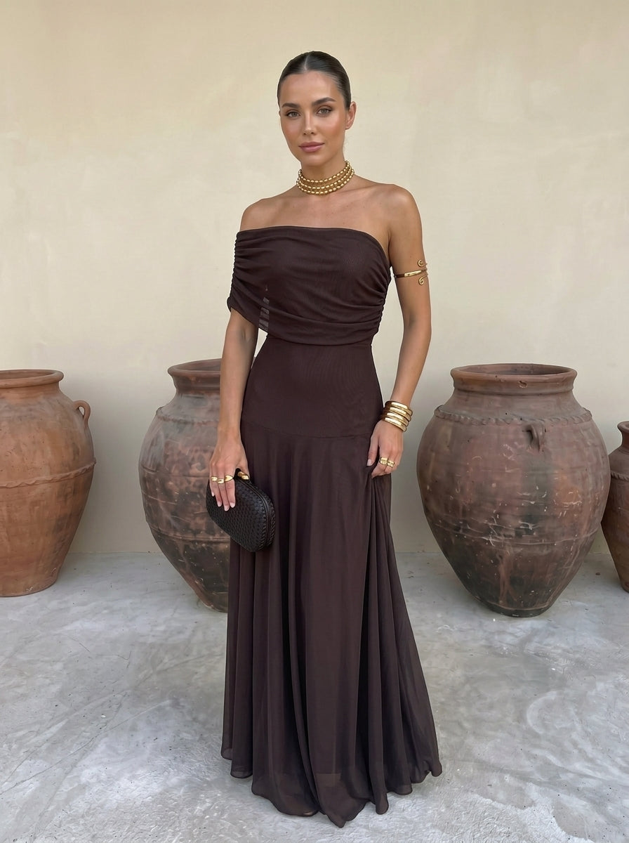 Ravaine™ | Elegant Off-Shoulder Gown