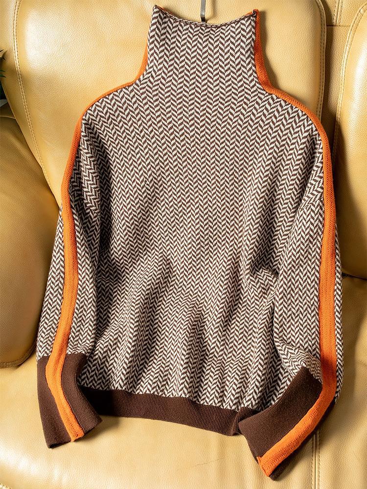Vyndra™ | Turtleneck Sweater with Striking Contrast Stripes