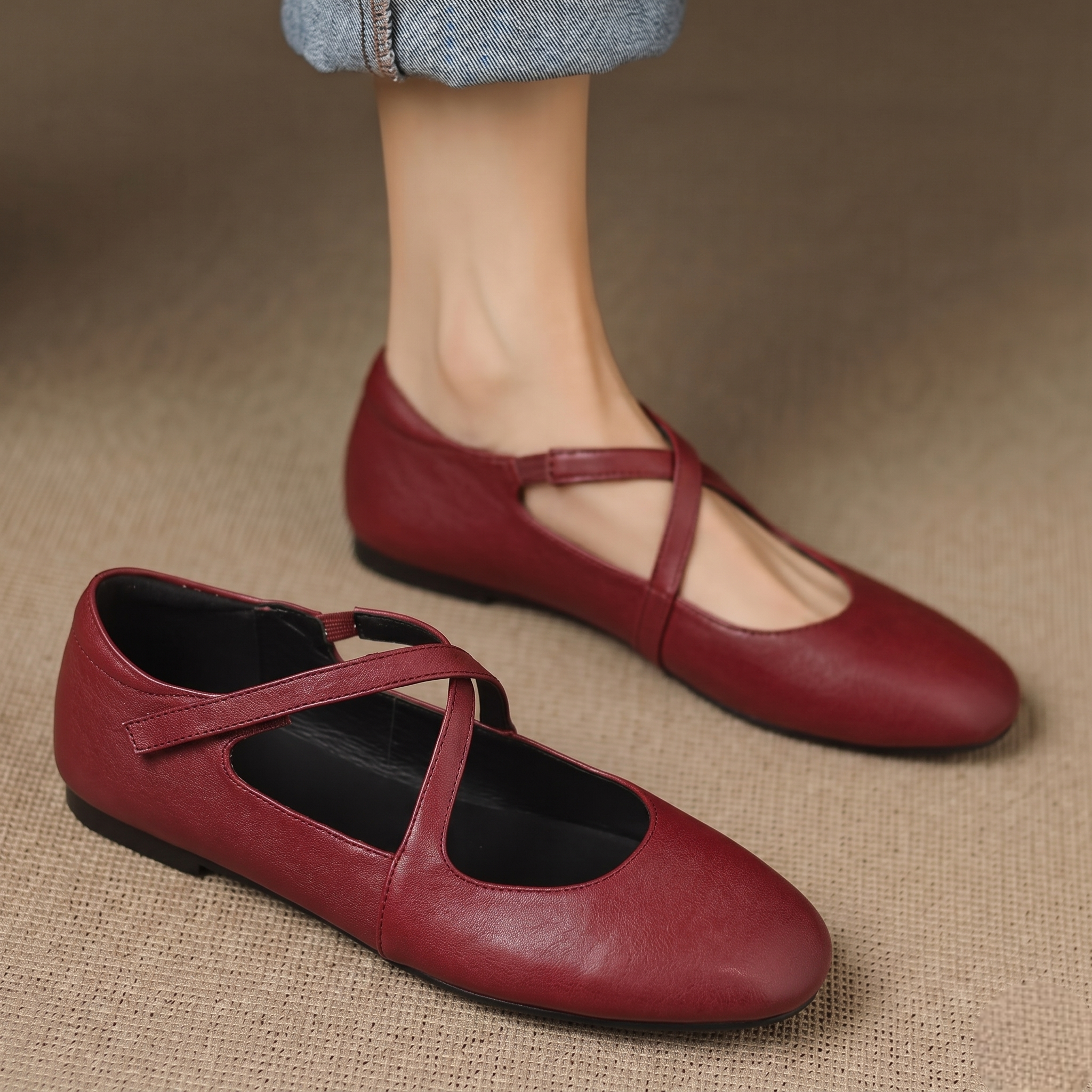Ottavia™ | Cross-Strap Ballet Flats
