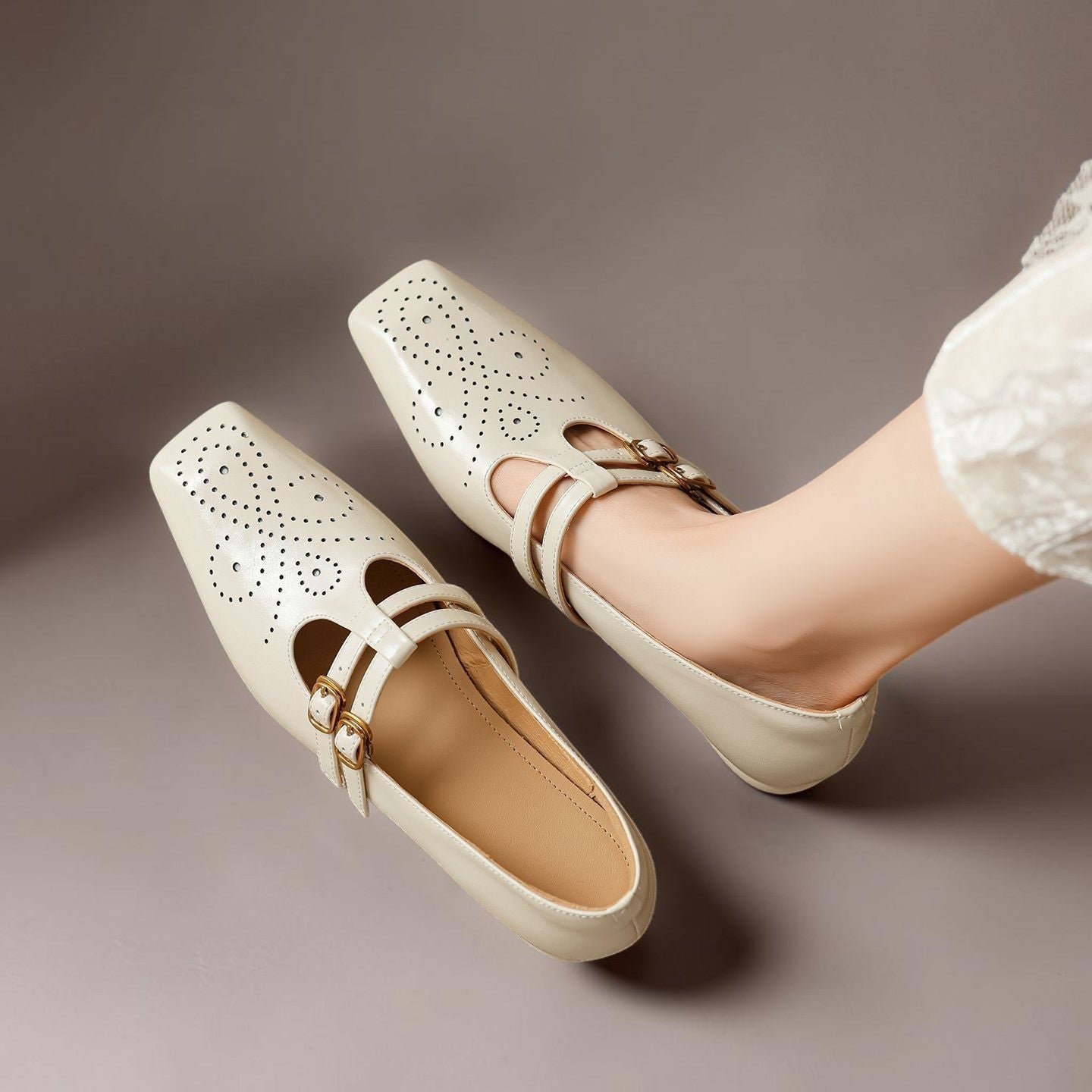 Hazel™ | Brogued Dual-Strap Mary Jane Pump
